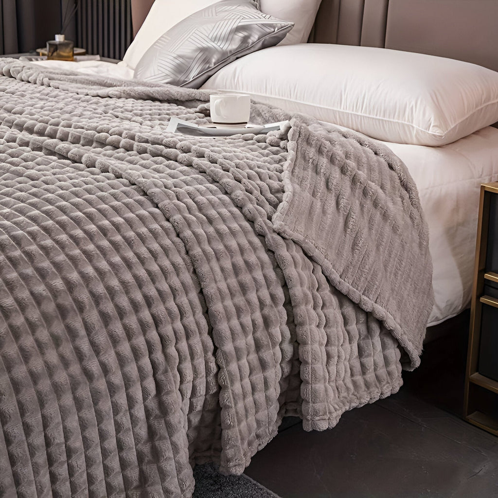 Flanellgeriffelte Decke – Weiche Kuscheldecke für Sofa und Bett – SeemSeem