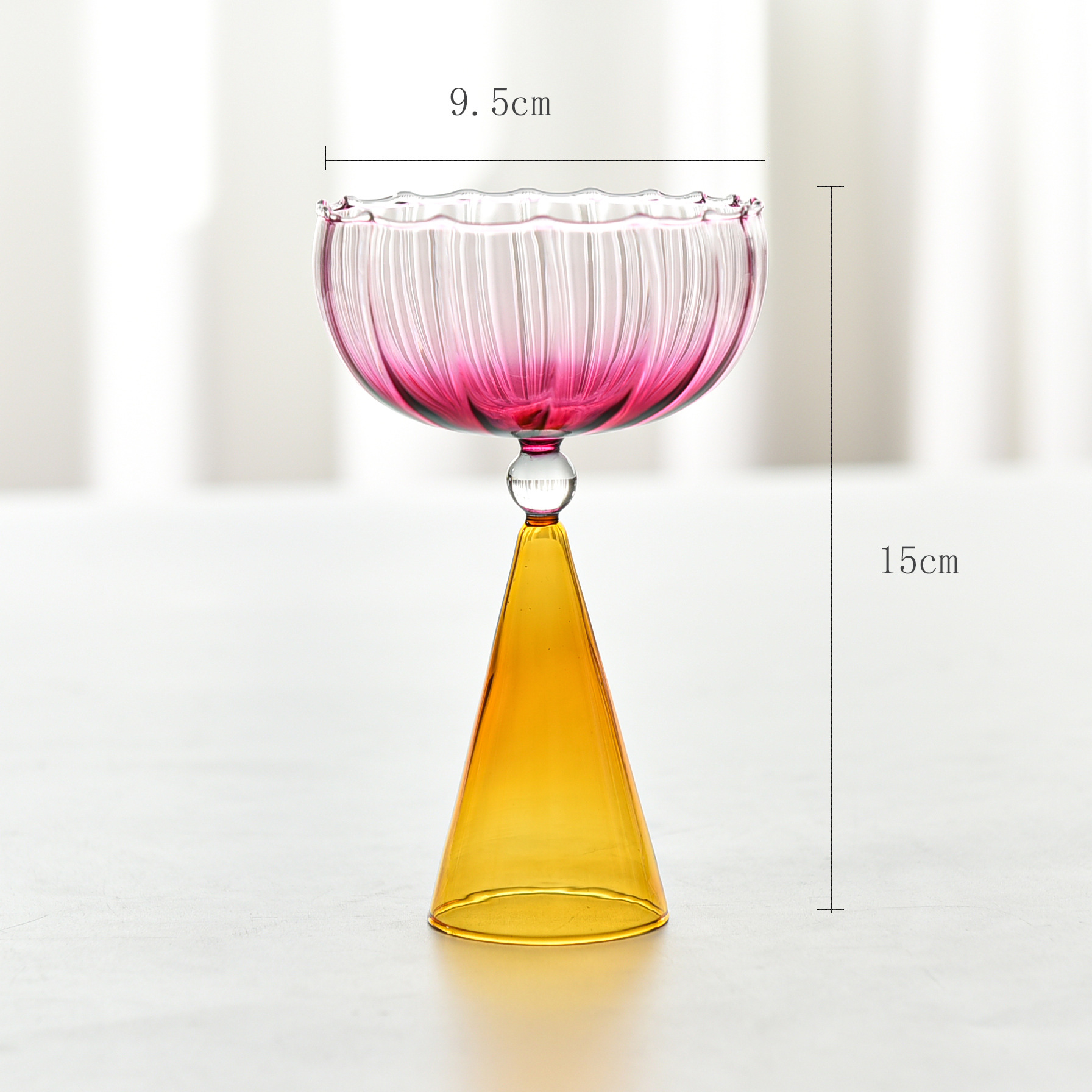 Copa Decorativa Escultural | Base Cónica Geométrica-drinkware-SeemSeem