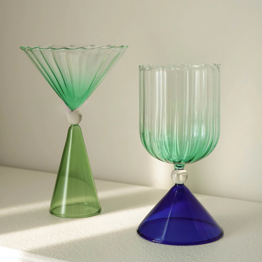 Copa Decorativa Escultural | Base Cónica Geométrica-drinkware-SeemSeem