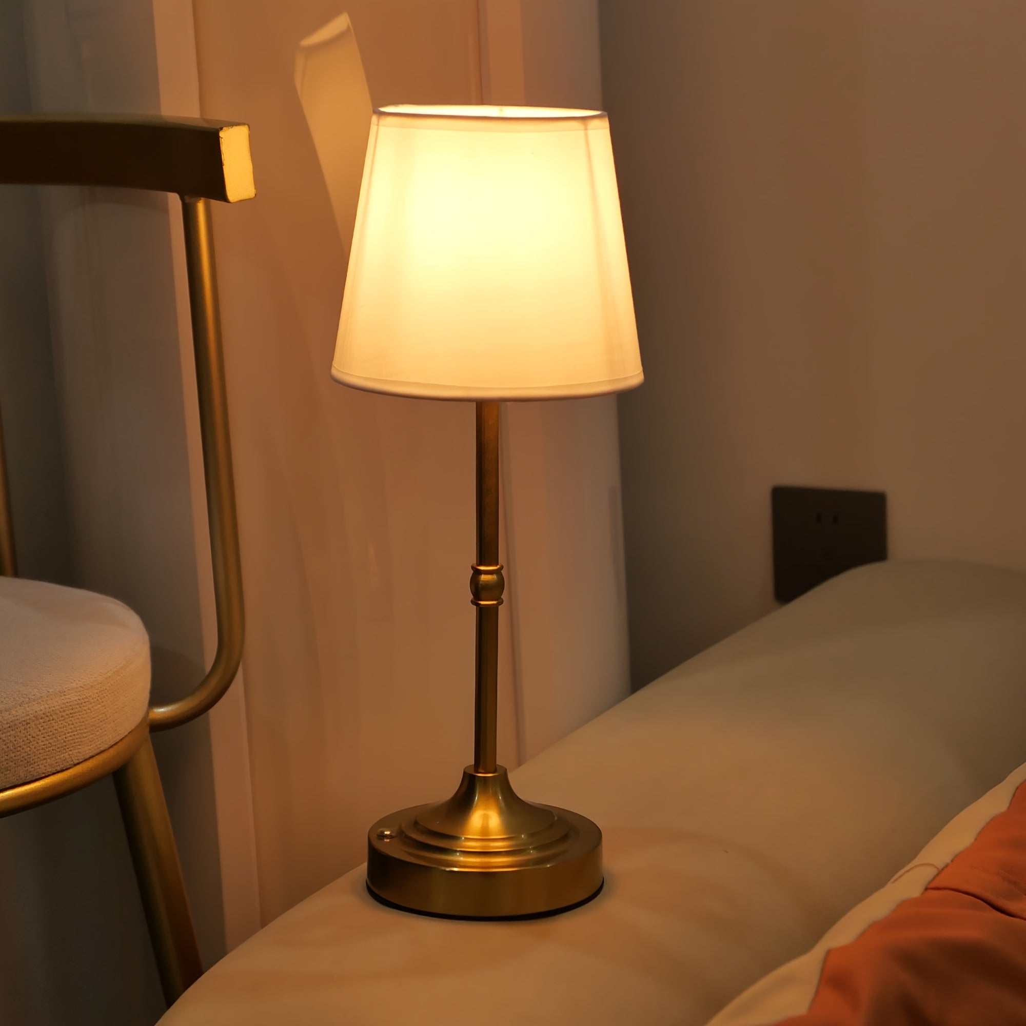 Lámpara De Mesa Clásica Con Pantalla | Iluminación Decorativa Para Interior-Lamp-SeemSeem