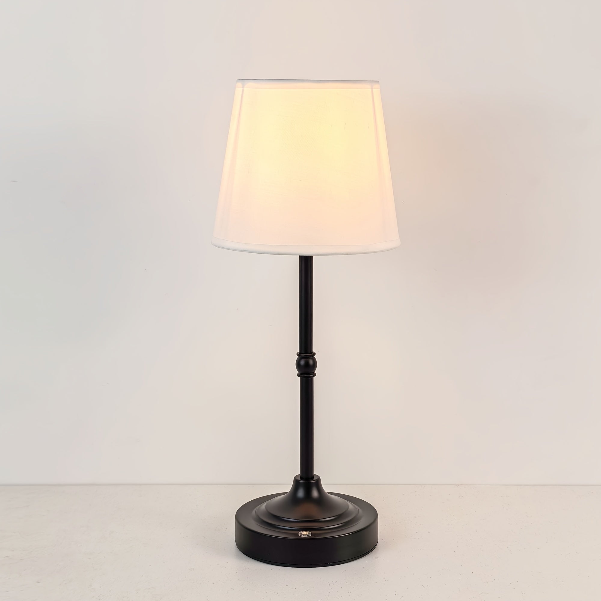 Lámpara De Mesa Clásica Con Pantalla | Iluminación Decorativa Para Interior-Lamp-SeemSeem