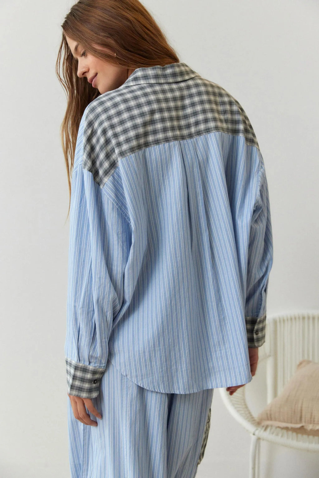 Camisa Oversized Para Mujer | Rayas Contrastadas · SeemSeem