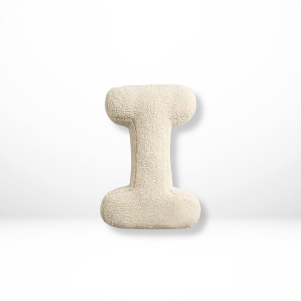 Cojín Decorativo Con Forma De Letra · SeemSeem