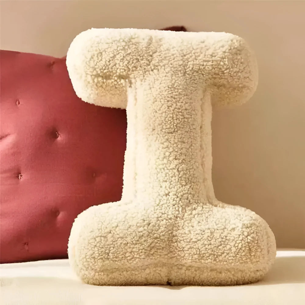 Cojín Decorativo Con Forma De Letra · SeemSeem