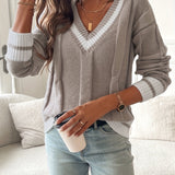 Camisola com decote em V para mulher | Riscas contrastantes