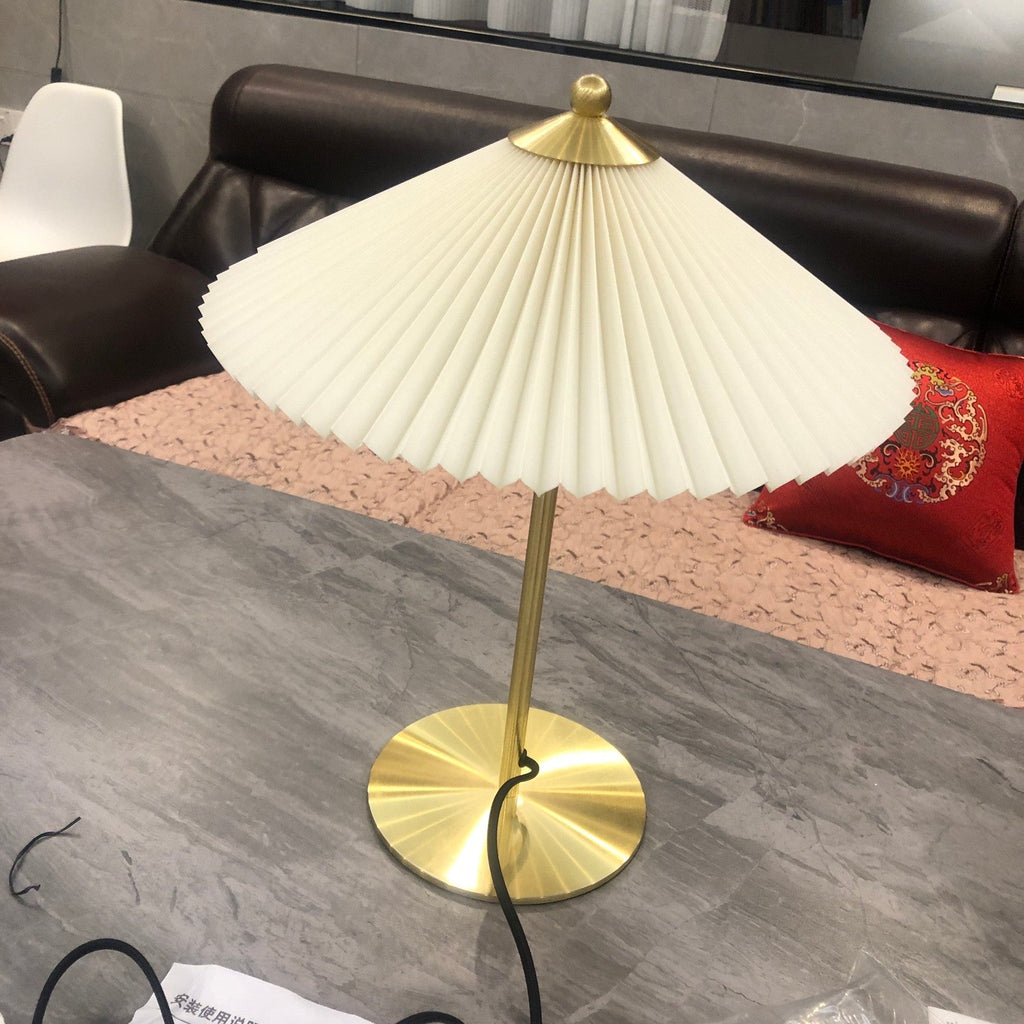 Lámpara De Mesa Nórdica | Pantalla Plisada · SeemSeem