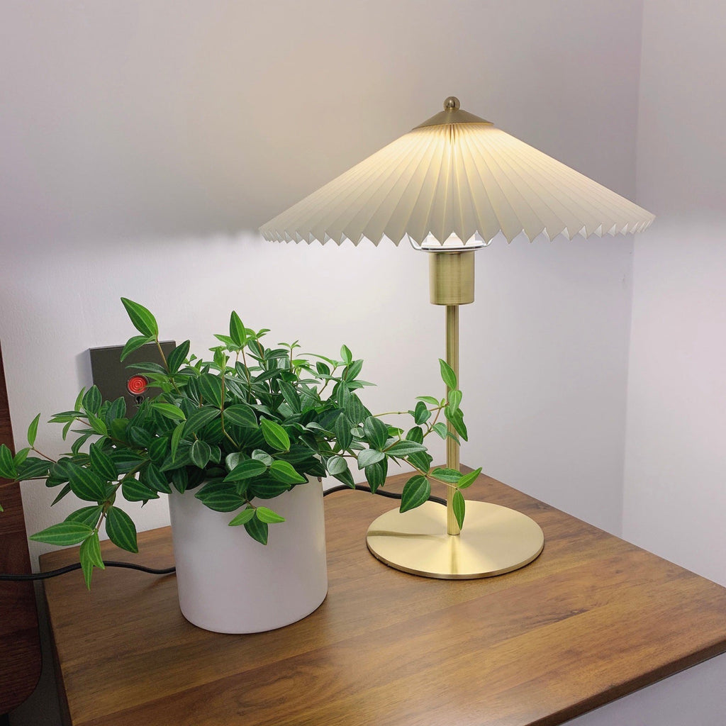 Lámpara De Mesa Nórdica | Pantalla Plisada · SeemSeem