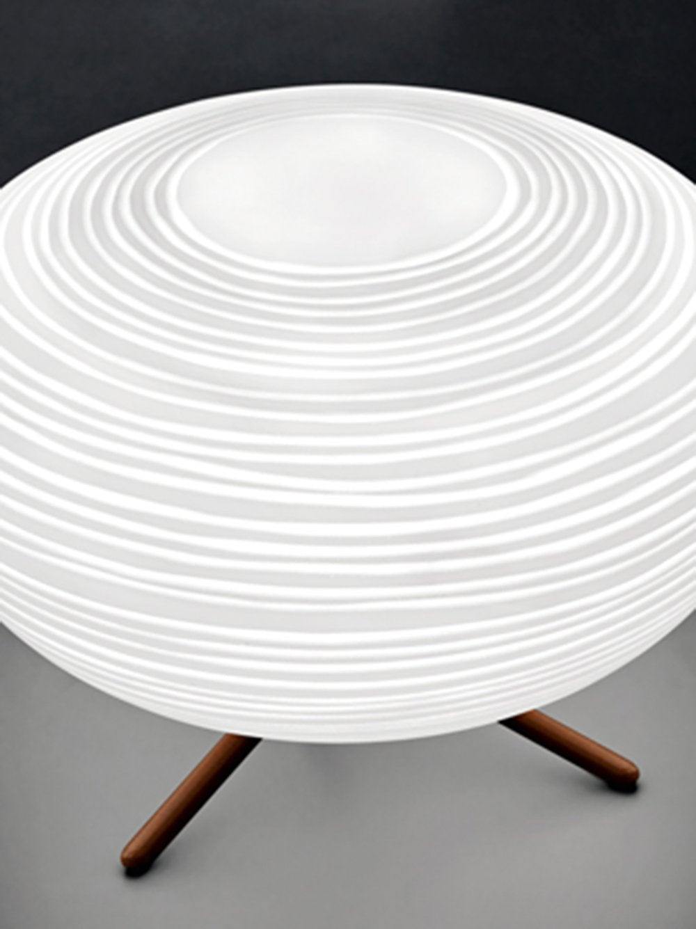 Lámpara De Mesa Nórdica | Trípode · SeemSeem