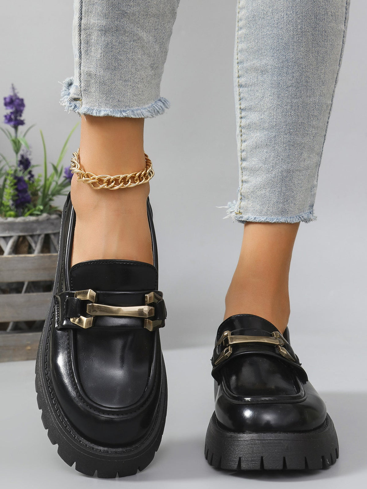 Loafers Con Plataforma Para Mujer | Detalle Metálico · SeemSeem