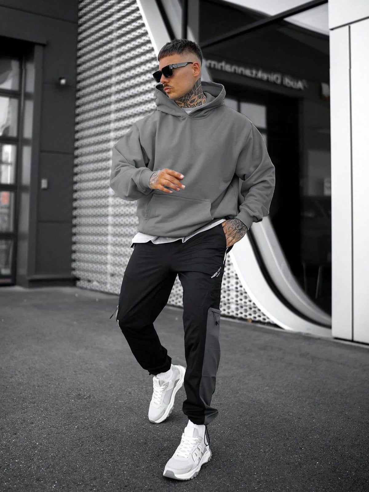 Sudadera Oversized Con Capucha Para Hombre | Bolsillo Canguro · SeemSeem