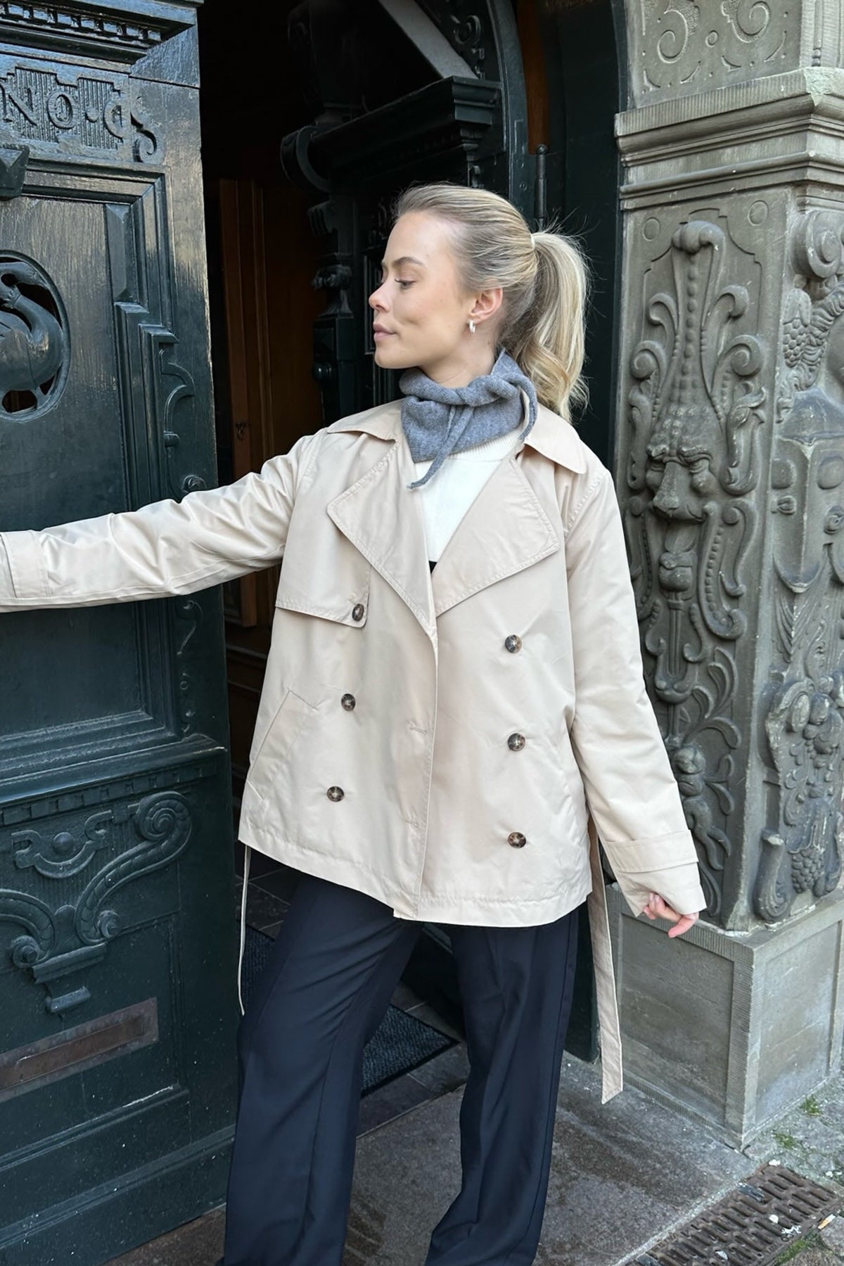 Trench Corto Para Mujer | Cruzado · SeemSeem