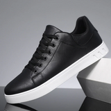 Klassische Herrensneaker | Mit Schnürsenkeln